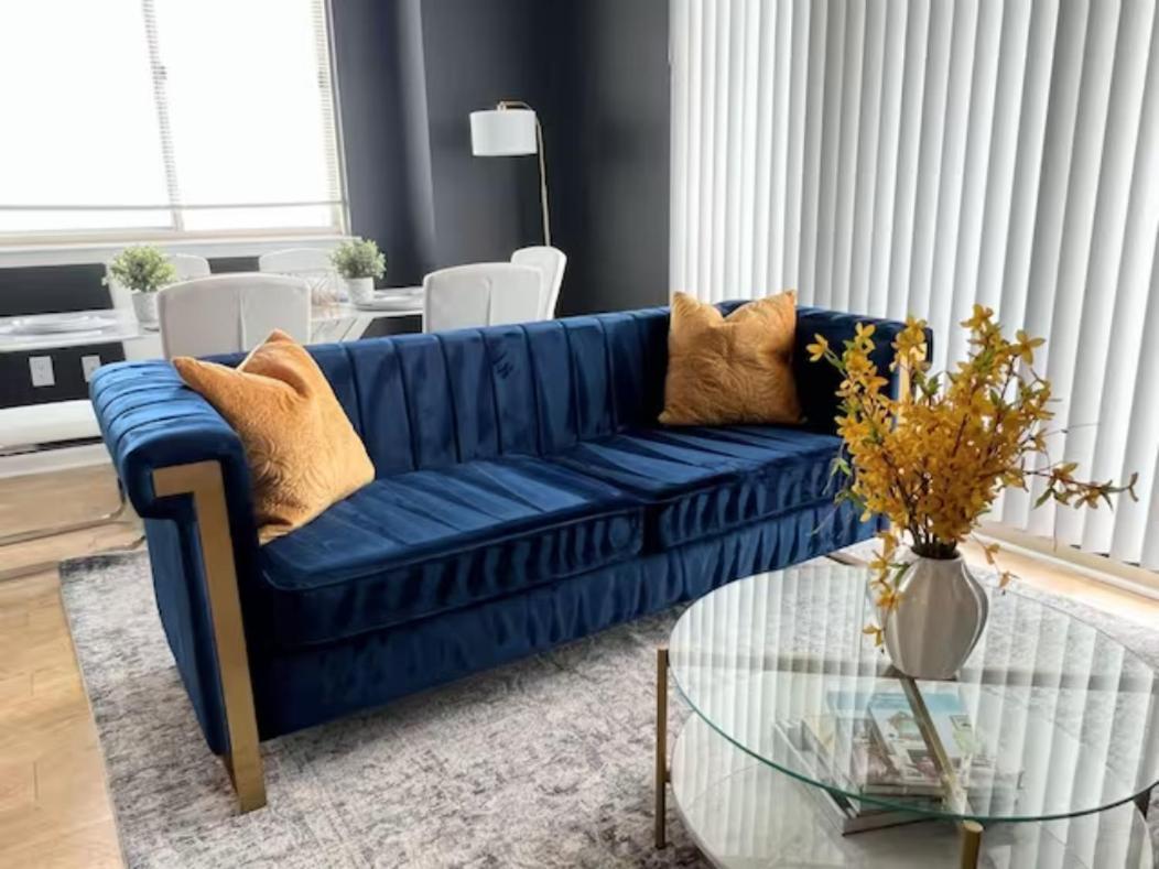 Elegant King Suite Metro Dc Арлингтон Экстерьер фото