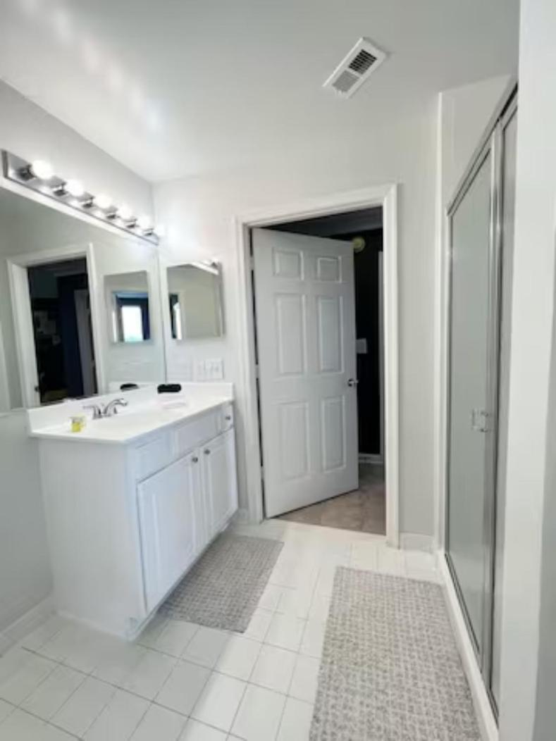 Elegant King Suite Metro Dc Арлингтон Экстерьер фото